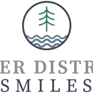 river-district-smiles-logo-1-600x319-3.png